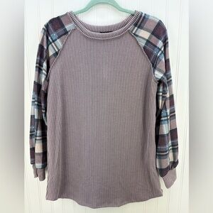 HEIMISH Purple Ribbed Knit Pullover with Plaid Sleeves Small